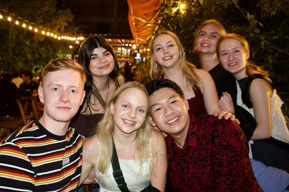 Guided Pub Crawl with Party Games Gallery Image 3