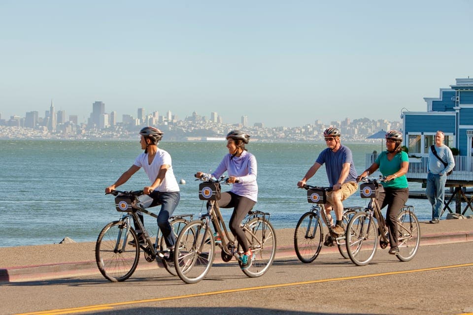 Explore at Your Own Pace All Day Bike Rental Gallery Image 1