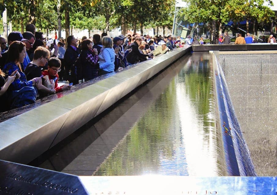 Lower Manhattan Tour: Wall Street & 9/11 Memorial Gallery Image 3
