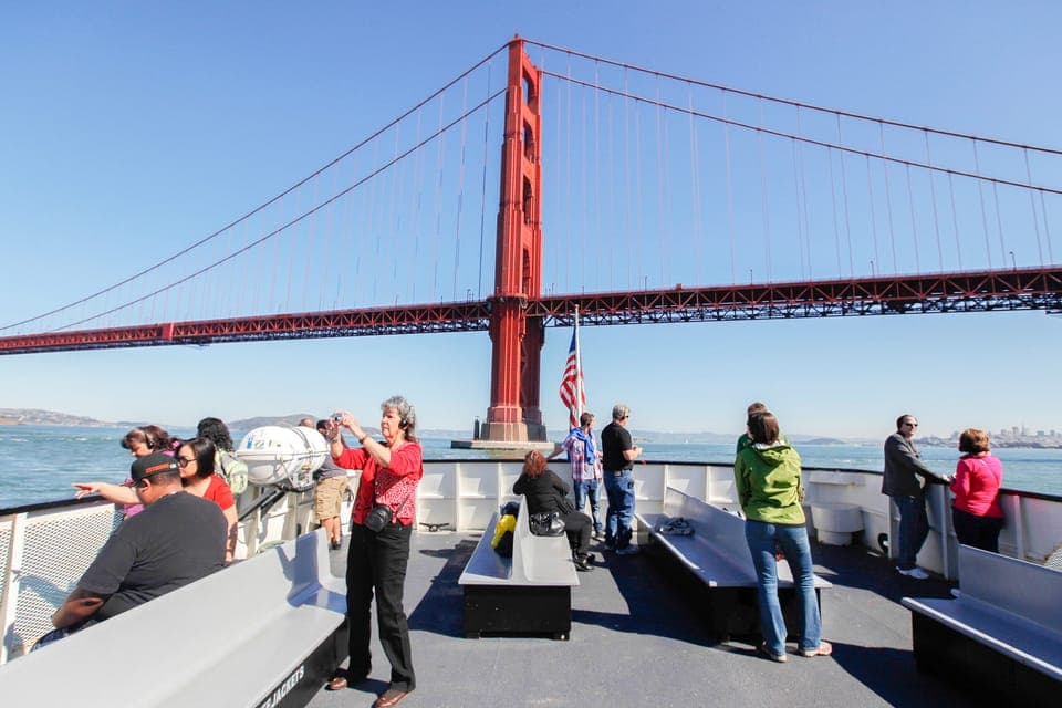 Bridge to Bridge Cruise (90-minutes) Gallery Image 2