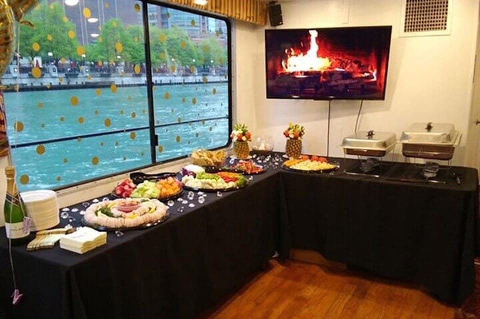 Mimosa n' Bloody Mary Cruise Gallery Image 4