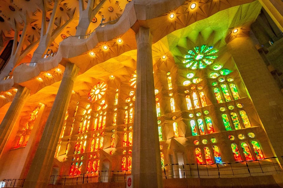 Sagrada Familia Priority Access & Guided Tour Gallery Image 2