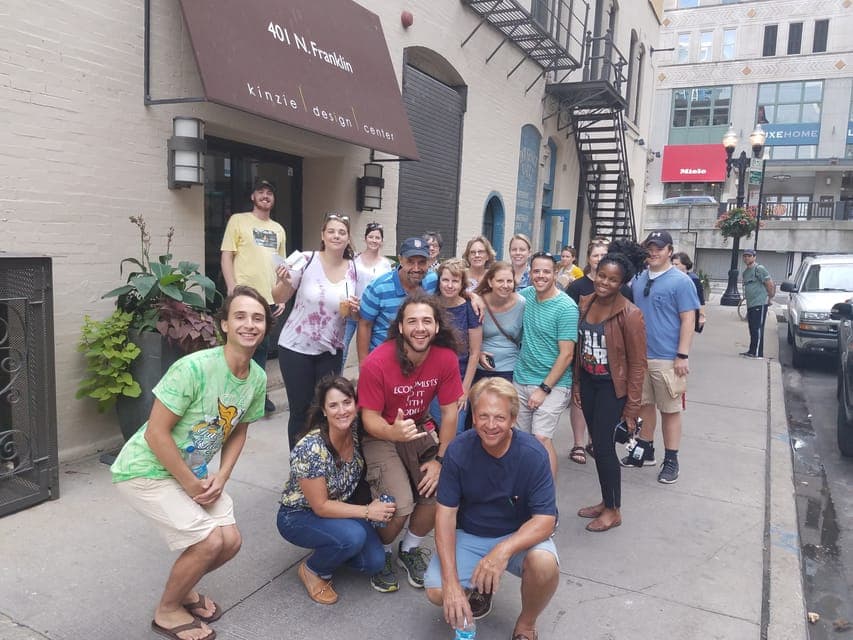 River North Walking Food Tour - Image 2
