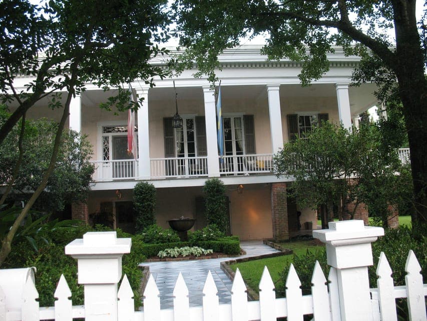 Garden District Walking Tour Gallery Image 2