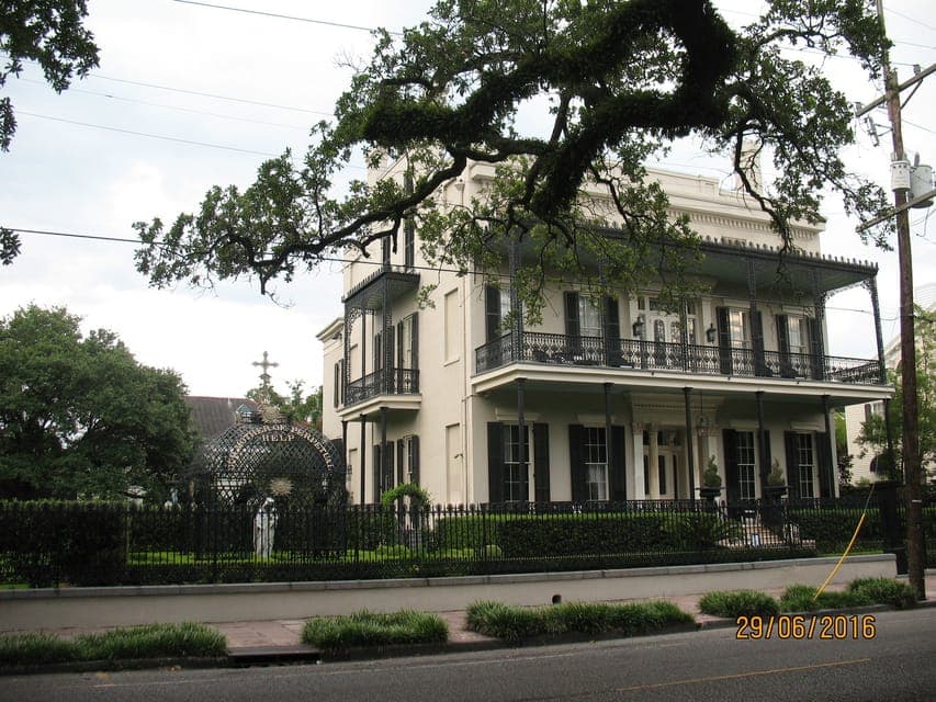 Garden District Walking Tour Gallery Image 4