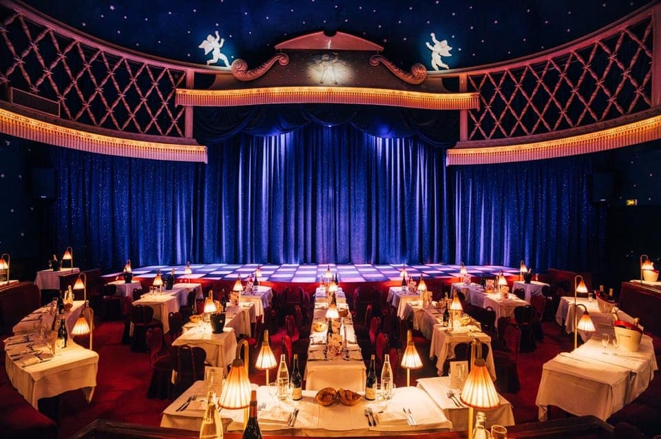 La Nouvelle Eve Cabaret Dinner Show - Image 7