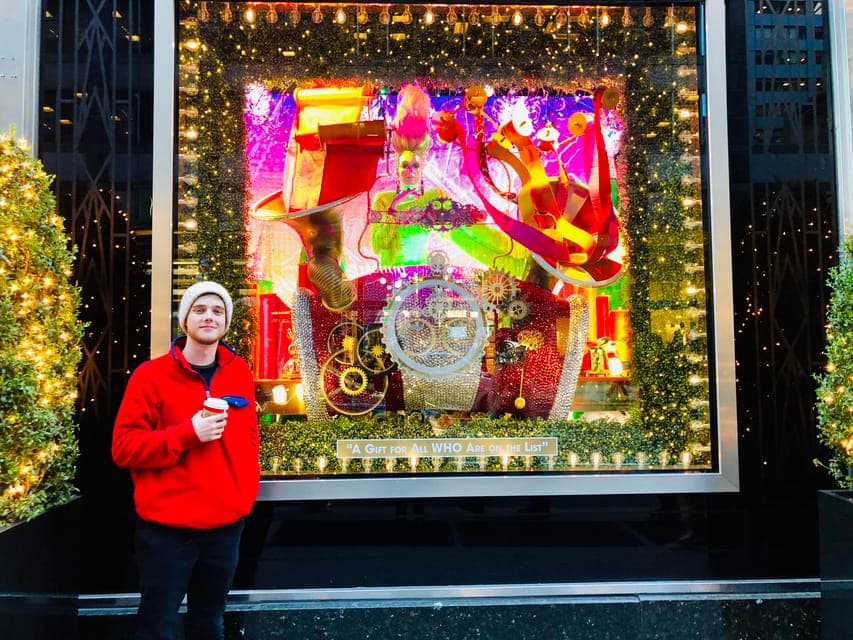 New York Holiday Lights and Movie Sites Bus Tour Gallery Image 3