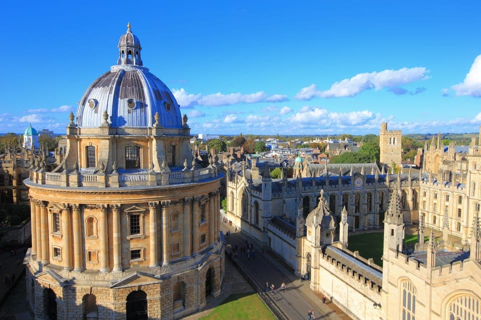 Oxford, Stratford, Cotswolds, and Warwick Day Trip Gallery Image 3