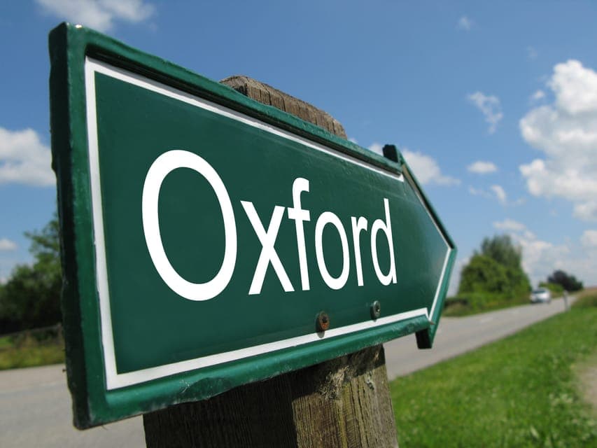 Oxford, Stratford, Cotswolds, and Warwick Day Trip Gallery Image 2