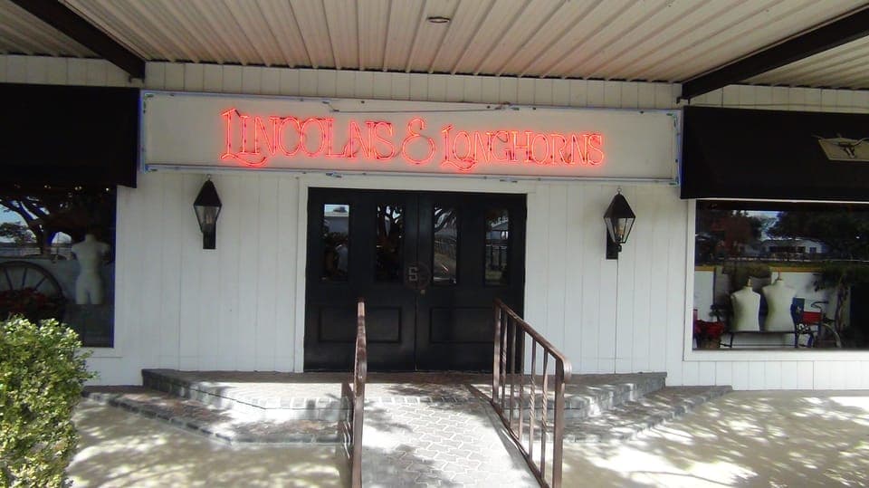 Southfork Ranch, Dallas Highlights, and JFK Tour Gallery Image 2