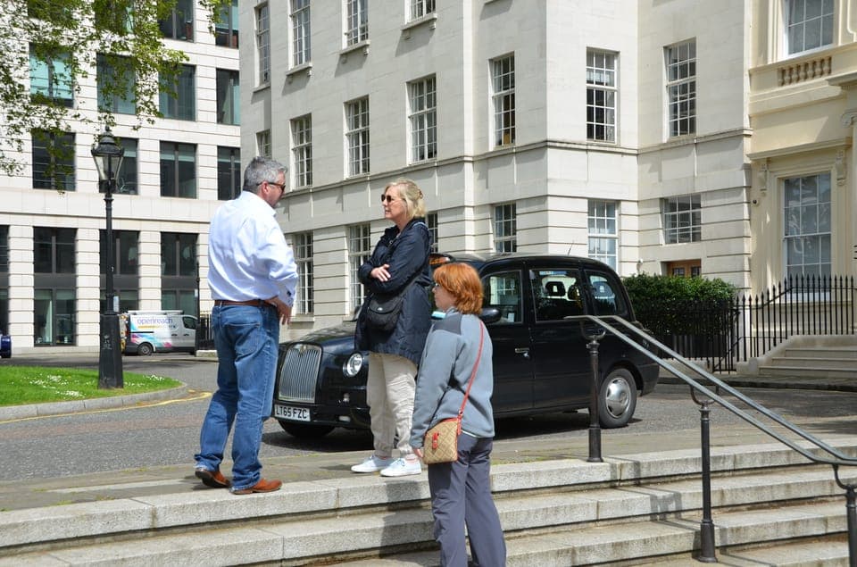 James Bond Shooting Locations Tour by Black Taxi Gallery Image 2