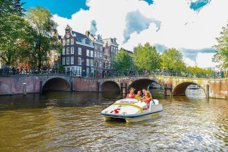 Unique Pedal Boat Experience in the Canals Gallery Image 3