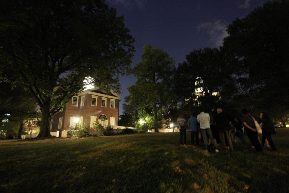 Philadelphia Ghost Tour by Candlelight Gallery Image 3