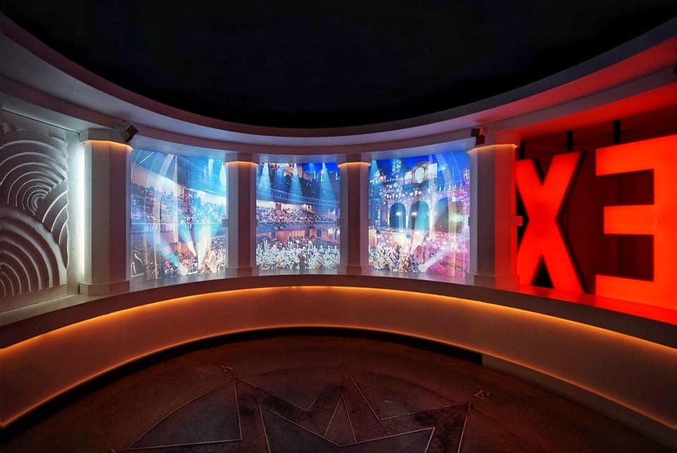 Behind the Scenes of the Grand Rex: 50-Minute Studio Tour Gallery Image 4