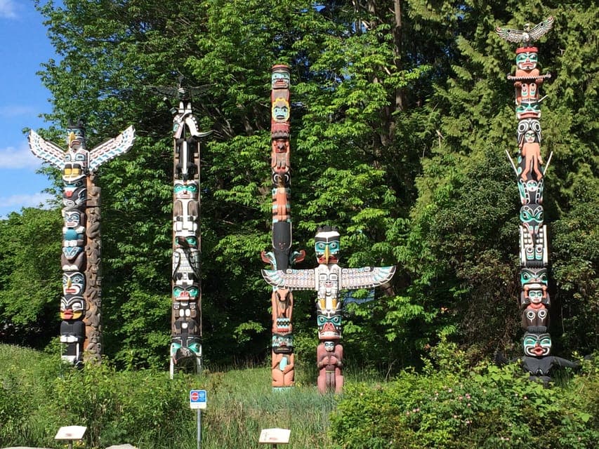 Stanley Park & Downtown Bike Tour Gallery Image 4