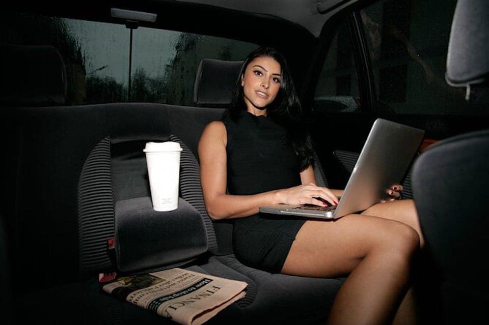 New Orleans Private Luxury Airport Transfer to Downtown Gallery Image 3