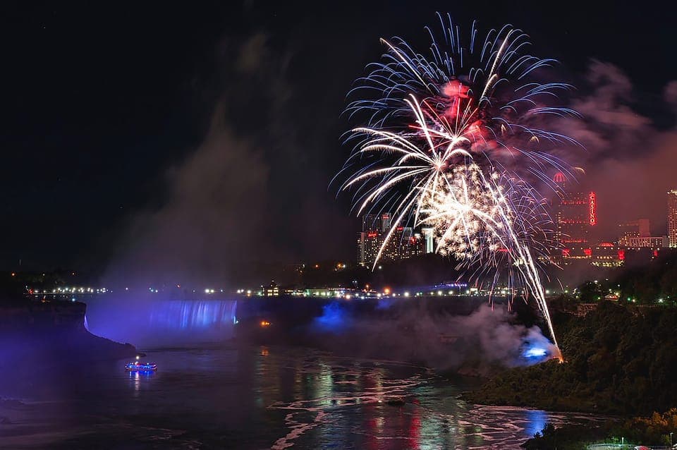 Niagara Falls, Canada: Evening Fireworks Cruise Gallery Image 2