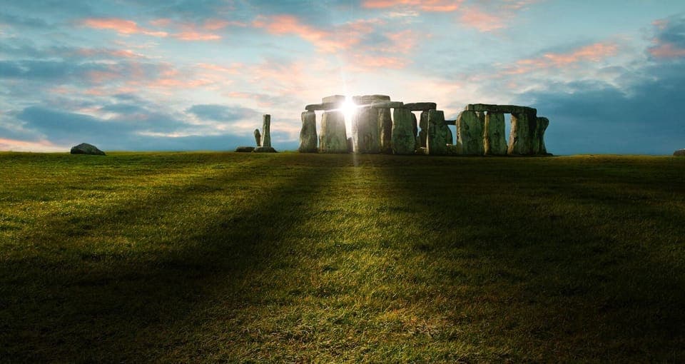 From London: Stonehenge, Bath & Lacock Full-Day Sunrise Tour - Image 2
