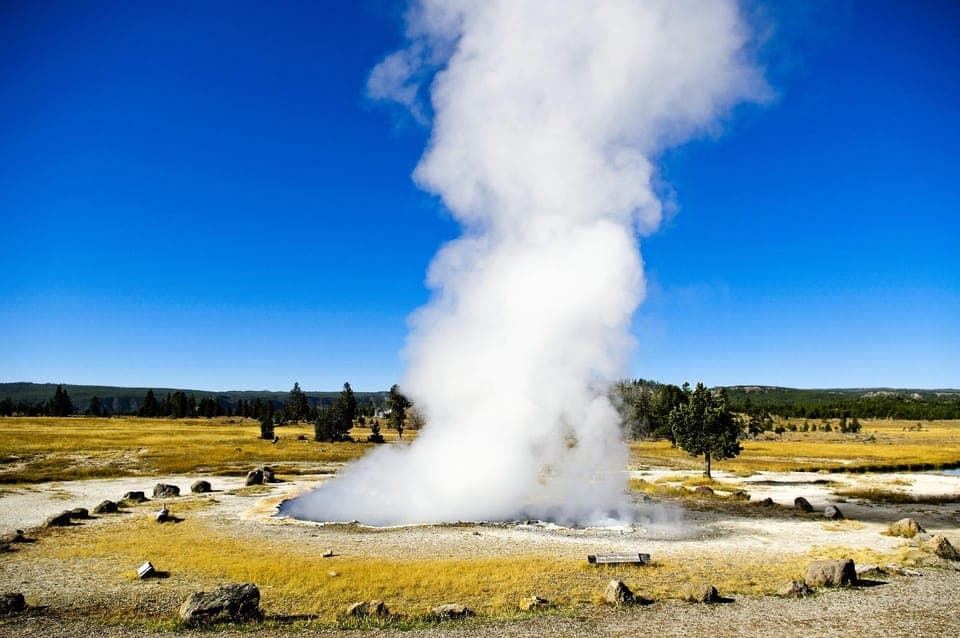 Salt Lake City: Yellowstone 3-Day Small Group Guided Trip Gallery Image 1