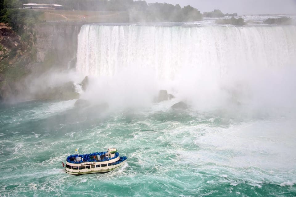 Niagara Falls, USA: Illumination Tour with Maid of the Mist Gallery Image 3