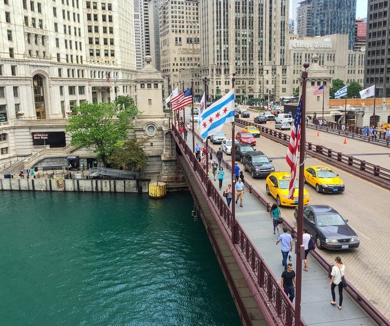 Magnificent Mile Walking Tour Gallery Image 2