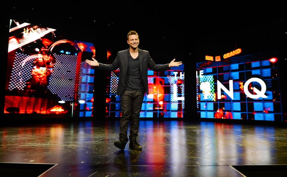 Mat Franco Magic Reinvented Nightly Show Ticket Gallery Image 3
