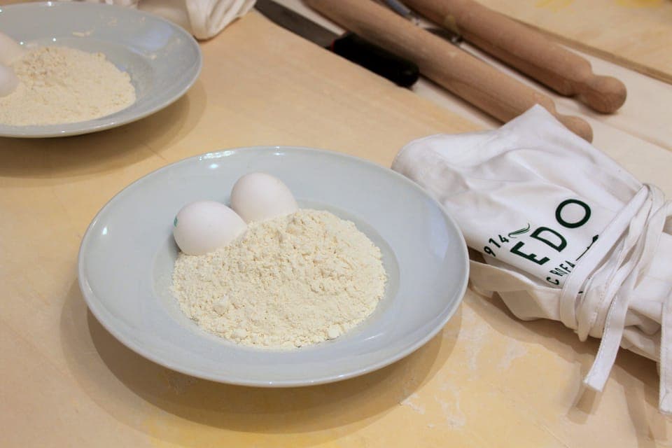 Alfredo alla Scrofa Restaurant in Rome: Eat Like a Star Gallery Image 1