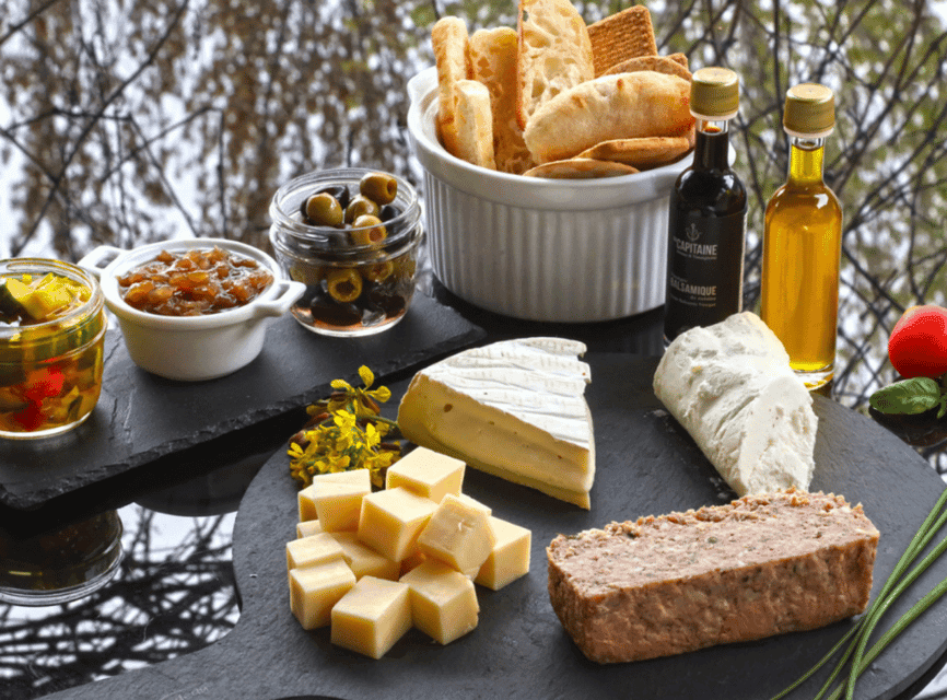 Island of Orleans Wine Tour Gallery Image 3