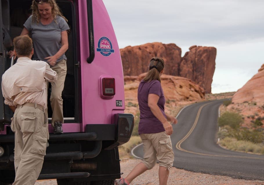 Valley of Fire Tour in Luxury Tour Trekker Gallery Image 4