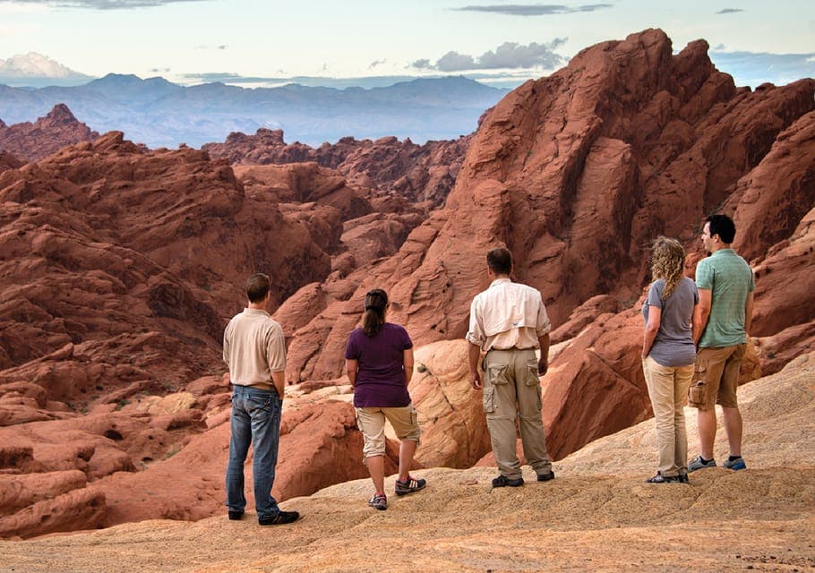 Valley of Fire Tour in Luxury Tour Trekker Gallery Image 2