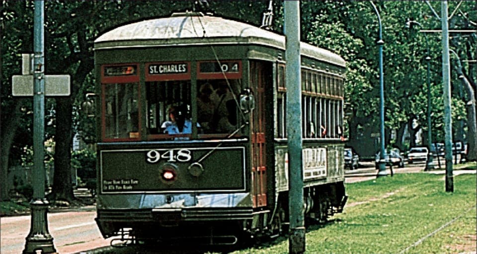 2hr Homes of the Rich & Famous Garden District Gallery Image 3