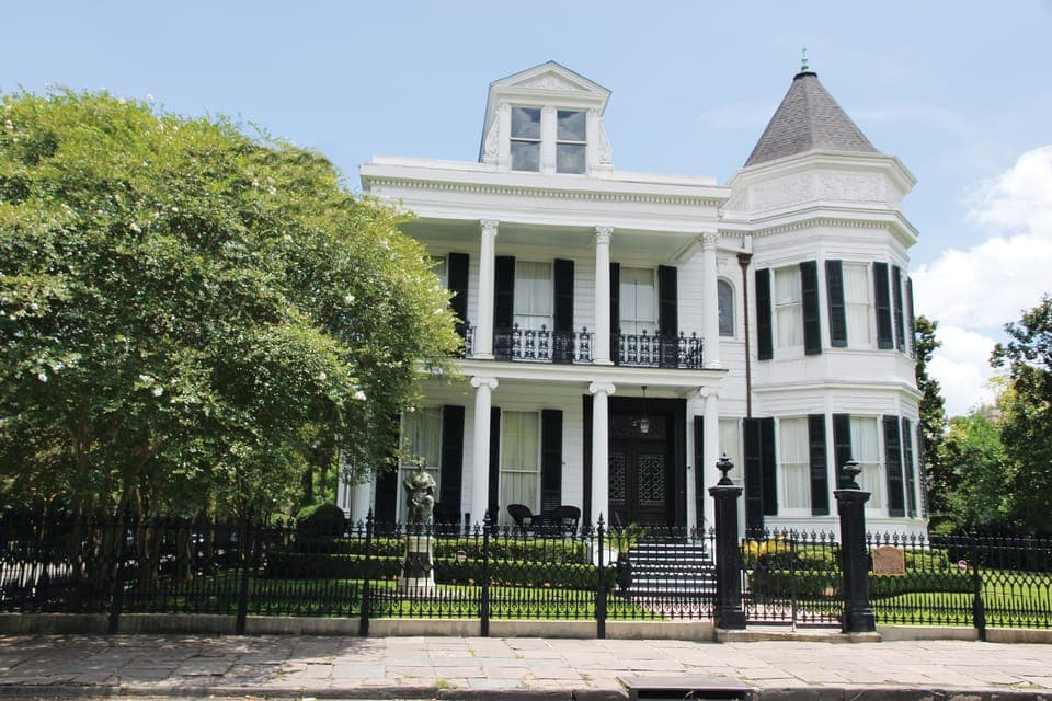 2hr Homes of the Rich & Famous Garden District Gallery Image 4