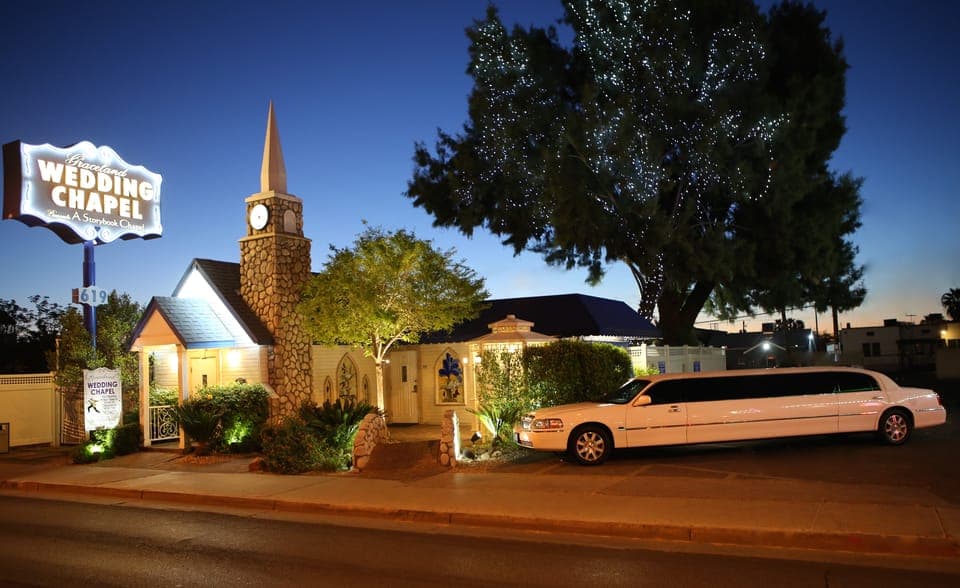 Elvis-Themed Graceland Chapel Wedding or Vow Renewal Gallery Image 3