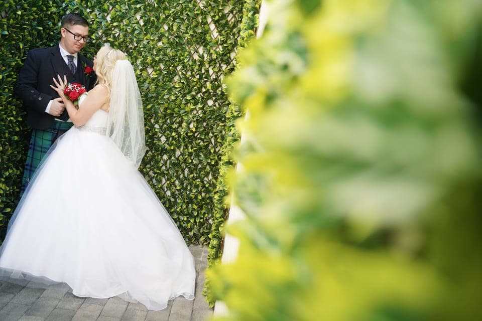 Elvis Themed Wedding with Limousine Gallery Image 4