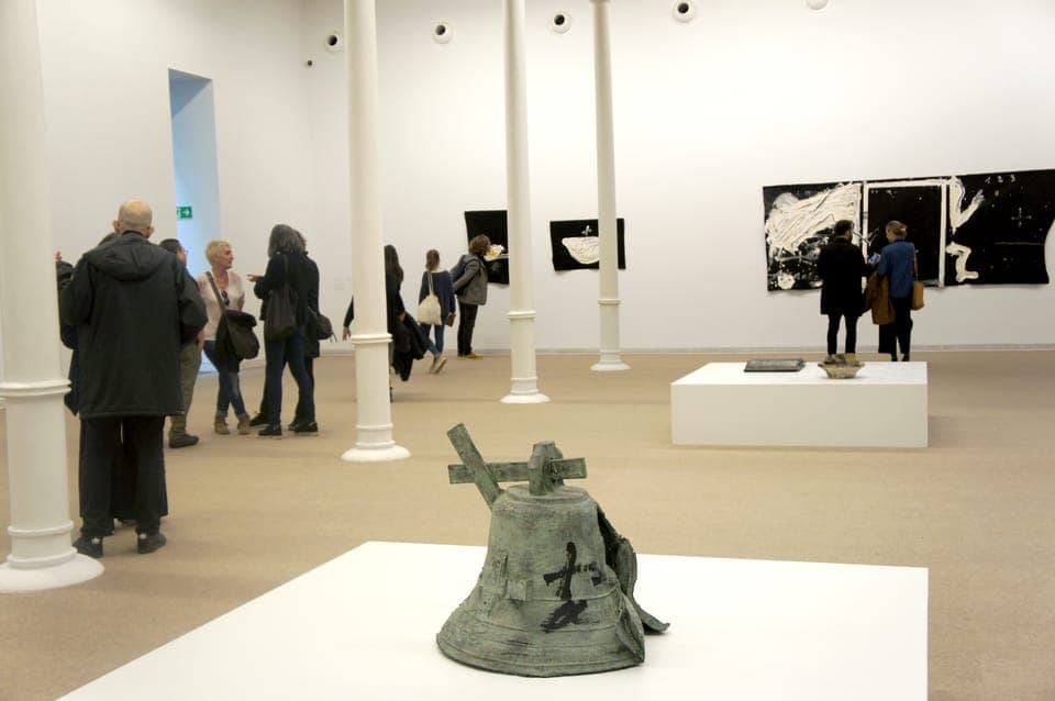Museu Tàpies Entrance and Exhibitions Gallery Image 2
