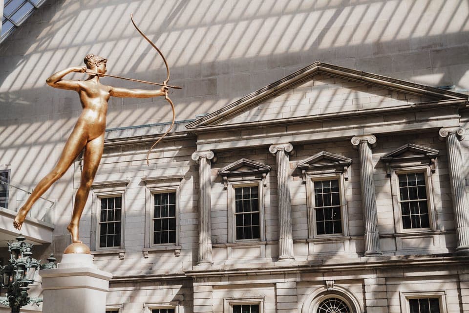 Express Highlights Tour of the MET Museum Gallery Image 4