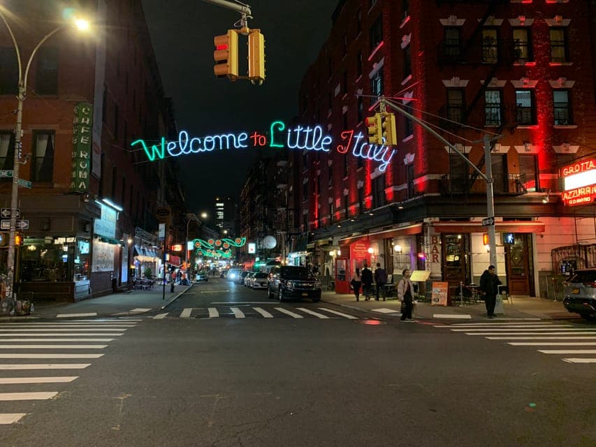 Gangsters and Ghosts 2-Hour Walking Tour Gallery Image 4