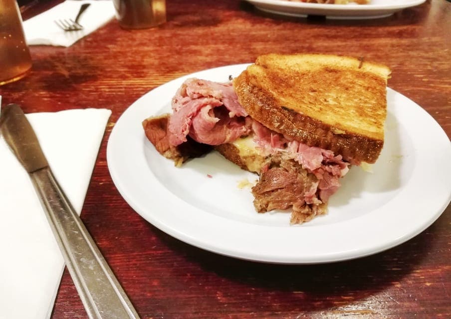 Flatiron Food, History, and Architecture Tour Gallery Image 2