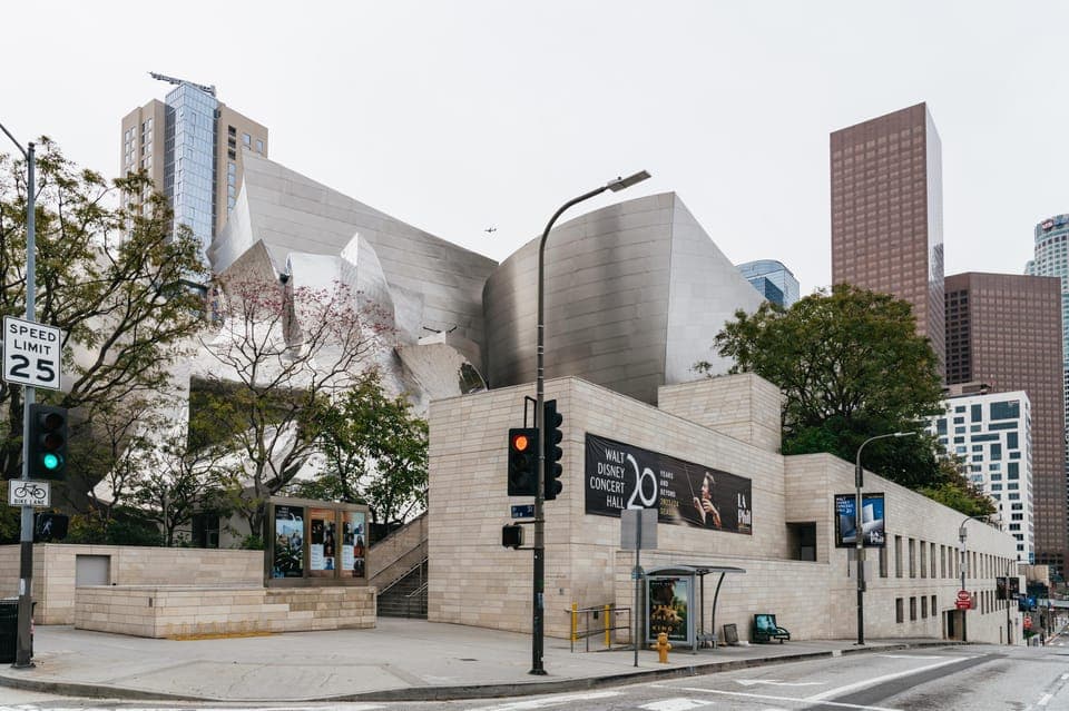 Hollywood and Beverly Hills Minibus Tour Gallery Image 2