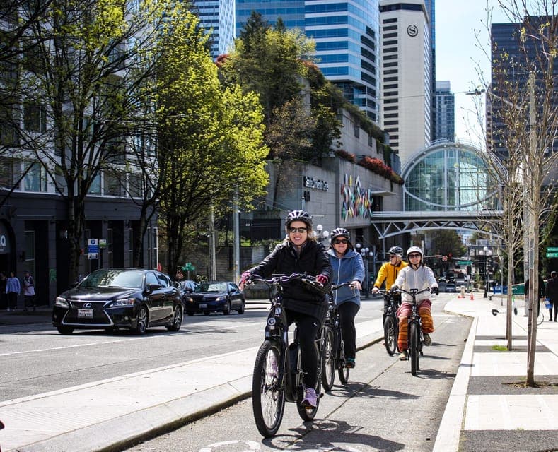 2.5 hour City Electric Bike Tour Gallery Image 2