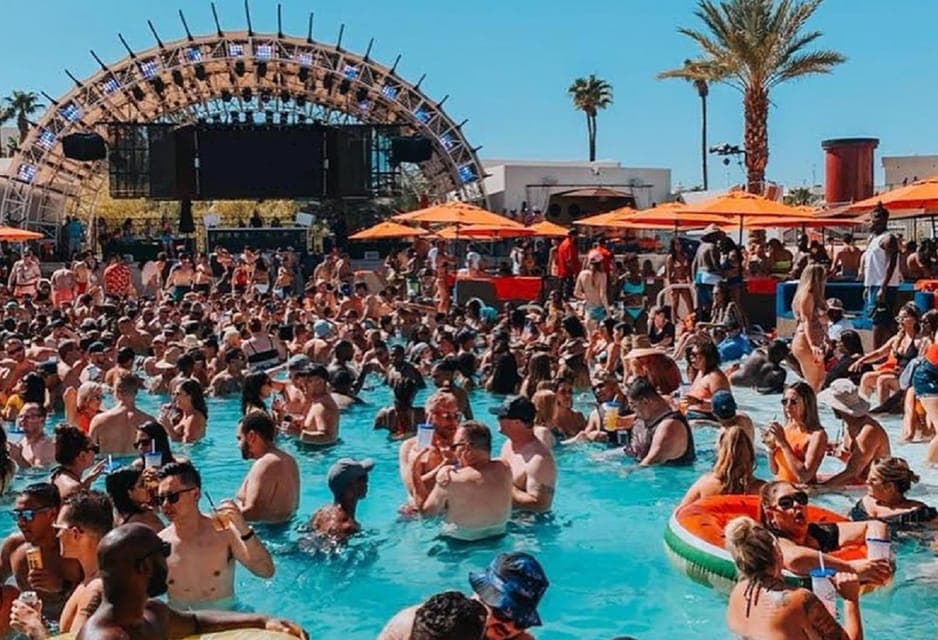 Las Vegas Strip: 3-Stop Pool Party Crawl with Party Bus - Image 5