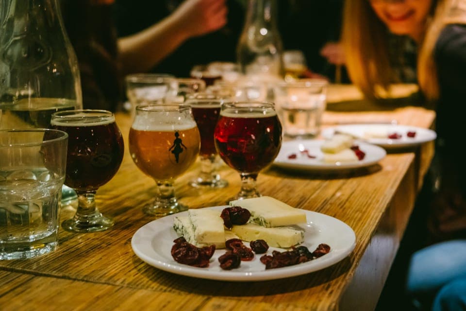 Montreal Old Port: Craft Brewery and Beer Tasting Tour Gallery Image 4