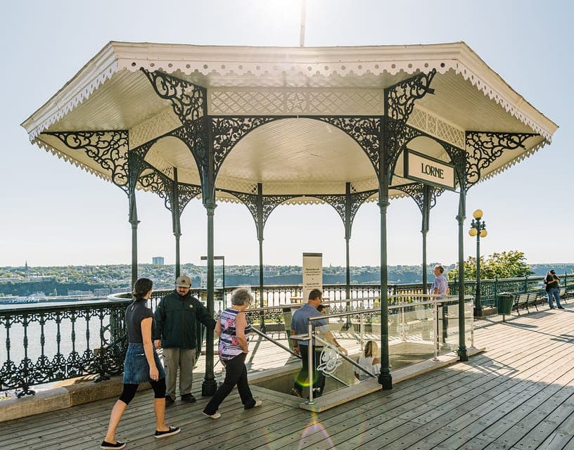 Québec City: Saint-Louis-Forts-and-Châteaux visit Gallery Image 2