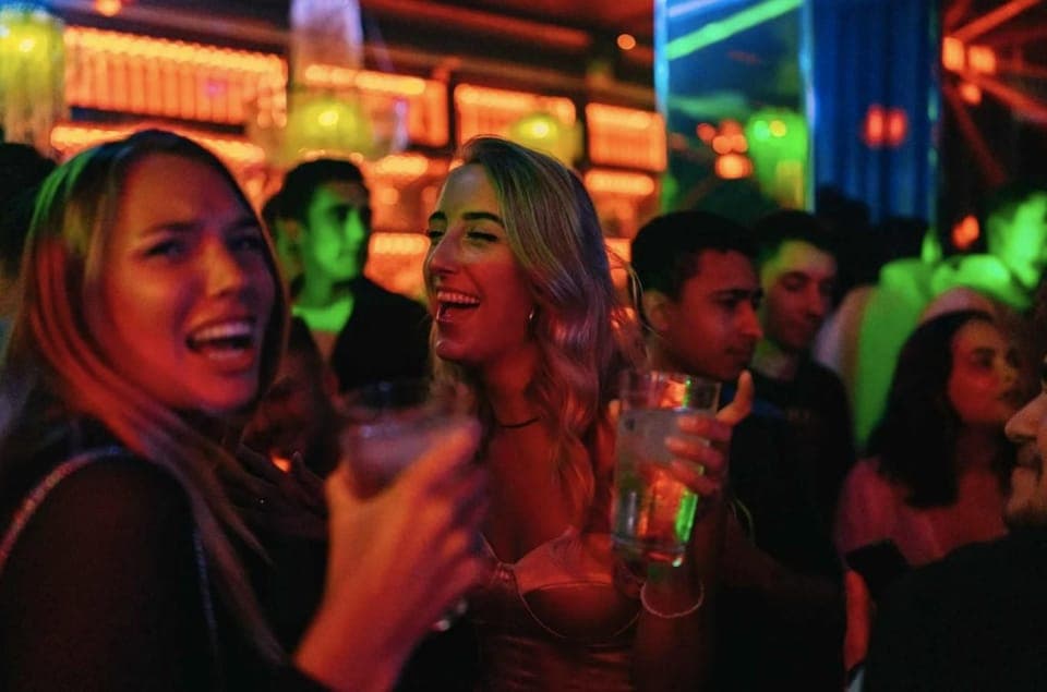 Ludwig's Original Pub Crawl with VIP Club Entry Gallery Image 3