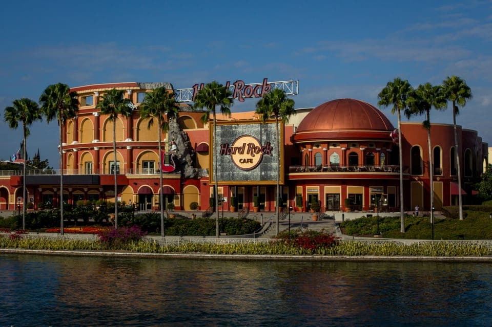 Meal at Hard Rock Cafe Orlando at Universal CityWalk Gallery Image 2