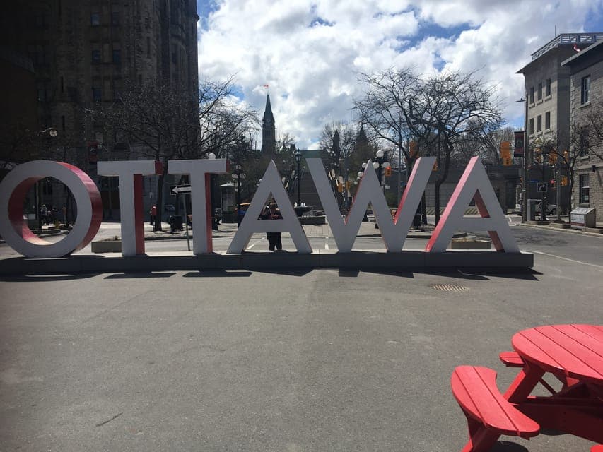 Private Day Tour to Ottawa Gallery Image 3