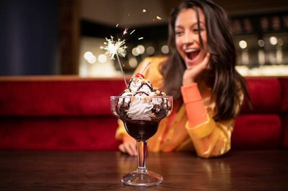 Meal at the Hard Rock Cafe Philadelphia Gallery Image 4