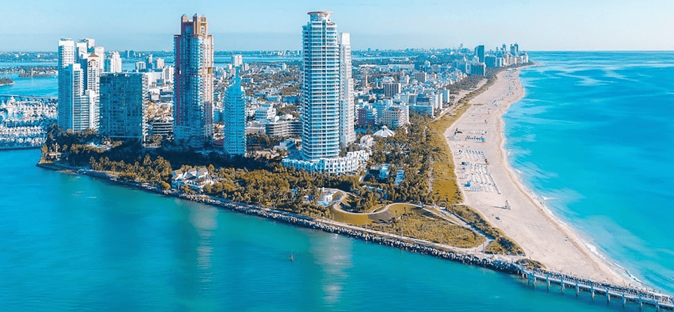 Miami 50-Minute Airplane Tour: Beaches, Islands & Downtown Gallery Image 3