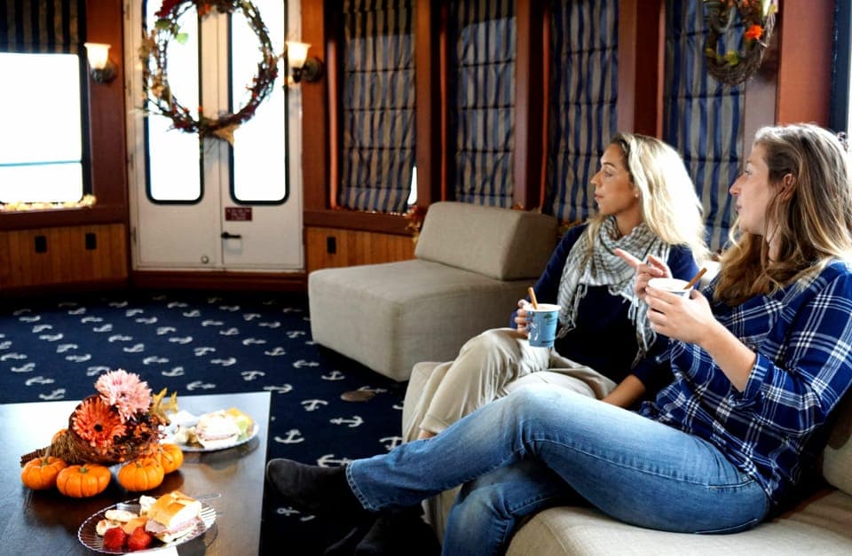 Boston Harbor Fall Foliage Weekend Brunch Cruise Gallery Image 4