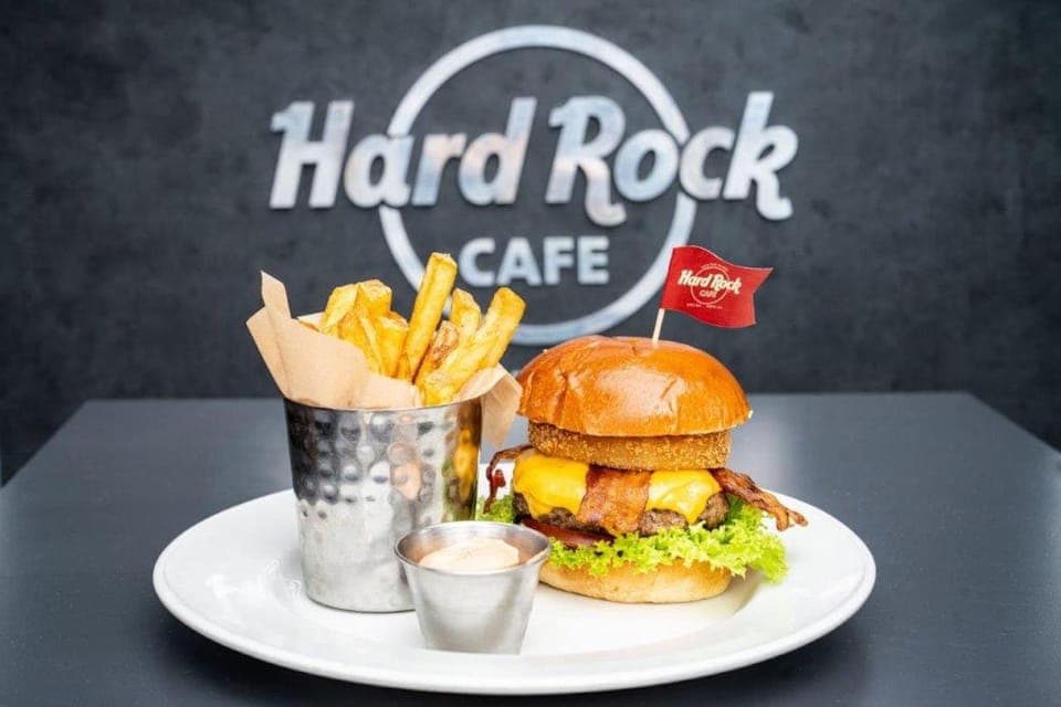 Meal at the Hard Rock Cafe New Orleans - Image 1